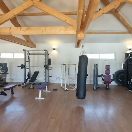 Mobil élégant équipé Et Wifi, 15mn De La à Pied Village de vacances