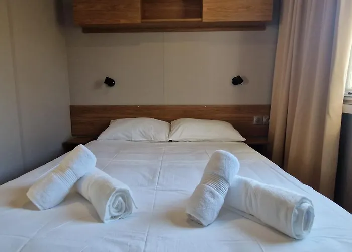 Kompleks wypoczynkowy Mobil Elegant Equipe Et Wifi, 15mn De La A Pied